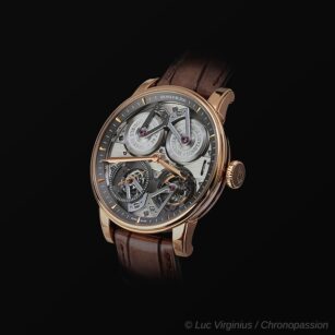 ARNOLD & SON CONSTANT FORCE TOURBILLON 1FCAR.B01A.C112C
