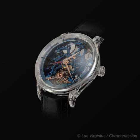 H MOSER & CIE Venturer Tourbillon 2 fuseaux Saphir squelette