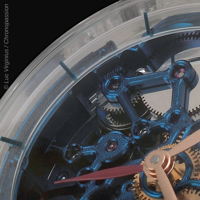 h moser 2803 blue 04 f842d1a35b.jpg