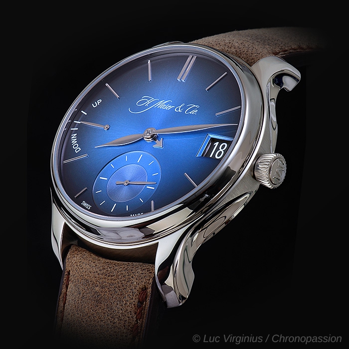 h moser funkyblue 01 679e78c397.jpg
