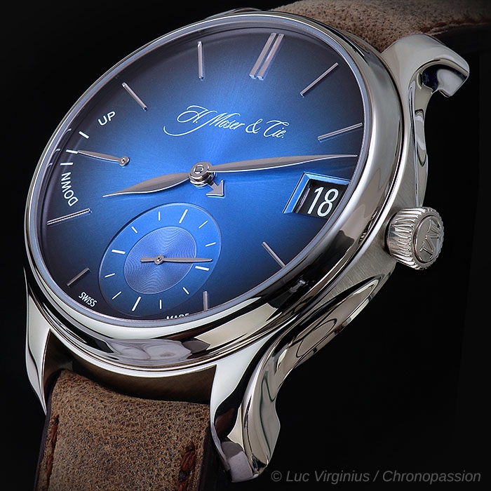 h moser funkyblue 02 09234bfded.jpg