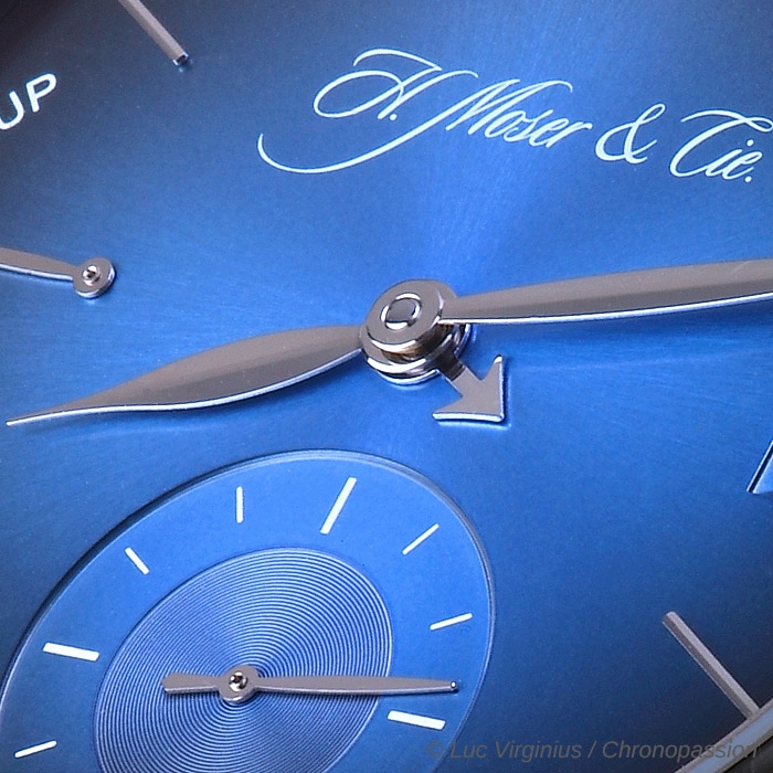 h moser funkyblue 08 2ae172c1a4.jpg