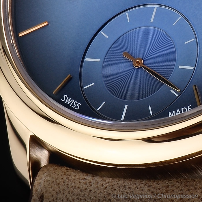 h moser mayu bluerg 06 807ef31be3.jpg