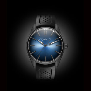 H. Moser & Cie THE PIONEER Centre Seconds Funky Blue Black Edition 3200-1205