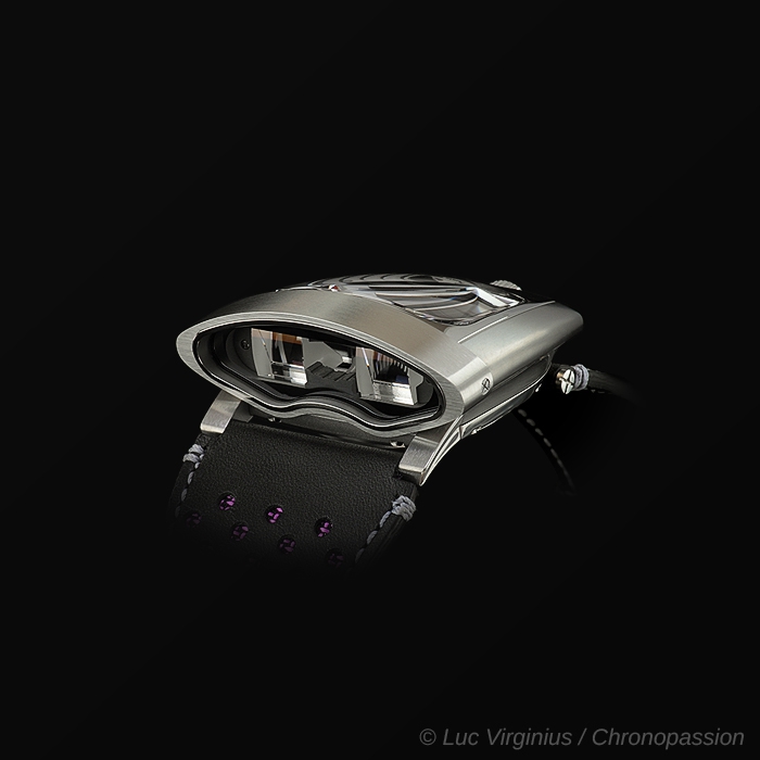 mb f hmx blackbadg 00 4e1ed81a9c.jpg