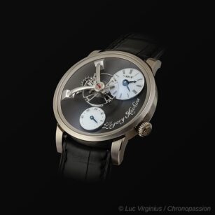 MB&F LEGACY MACHINE 101 Or Gris