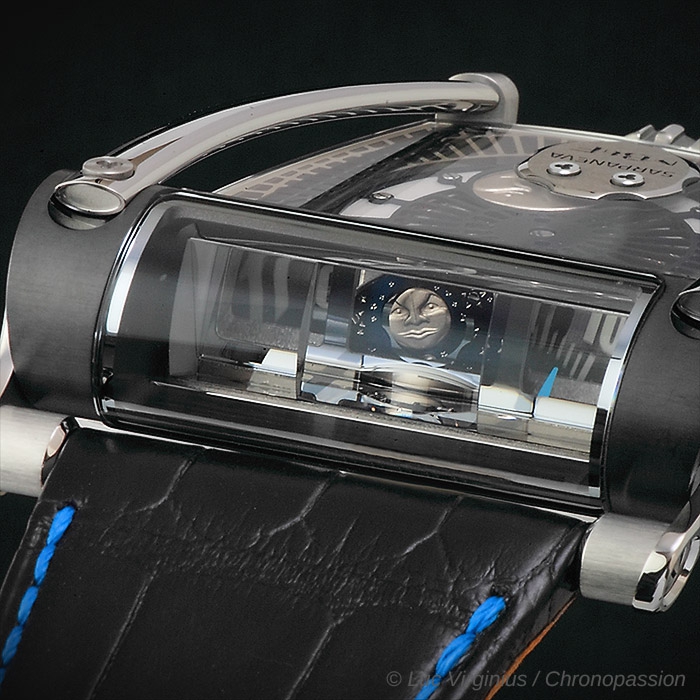 mb f moon m2 03 bd1e6a511e.jpg