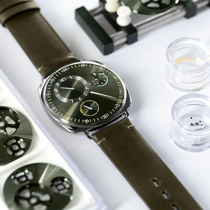 ressence type1squaredx 6 71ef765e96.jpg