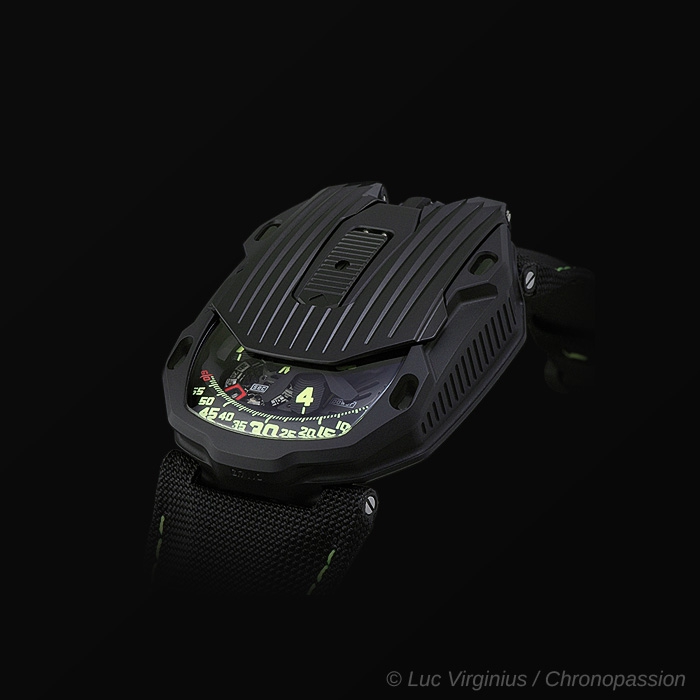 urwerk 105ct black 00 3037d39df0.jpg