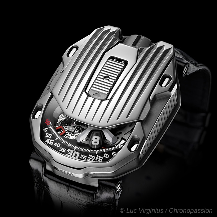 urwerk 105ct iron 01 8e34e4e781.jpg