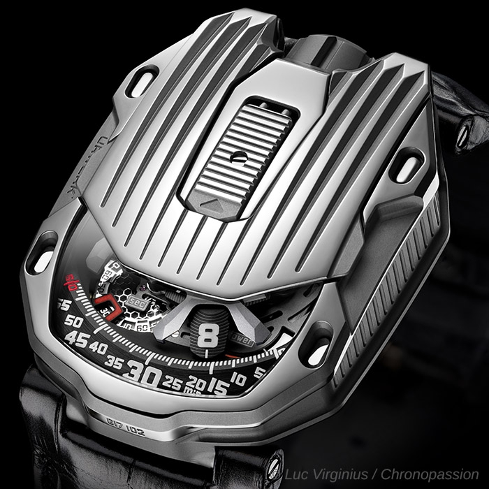 urwerk 105ct iron 02 b0e1a8cc1d.jpg
