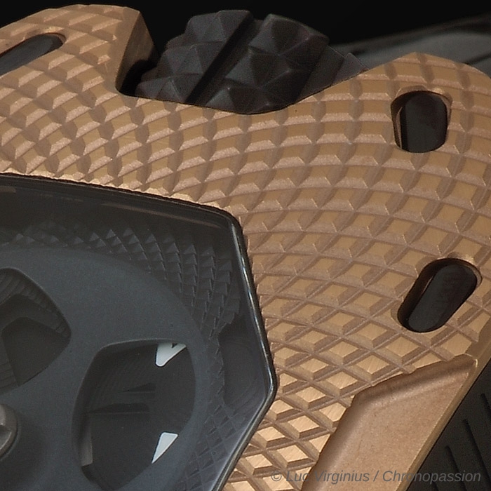 urwerk 105ta rgg 05 718815e3a1.jpg