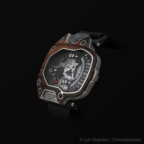 URWERK UR-110 « EastWood » Ebène de Macassar