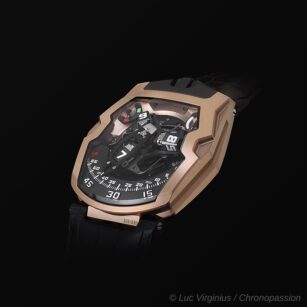 URWERK 210 Or rose