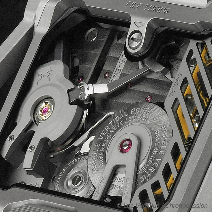urwerk emc 11 b7601b878d.jpg