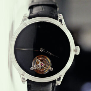 H MOSER & CIE VENTURER TOURBILLON SAPPHIRE Vantablack® PIECE UNIQUE
