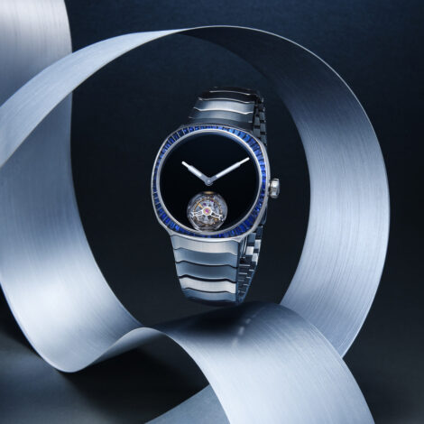 H. Moser & Cie Streamliner Tourbillon Vantablack® blue baguette sapphires 6805-1201