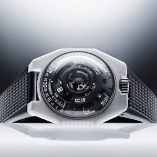 URWERK UR-100V LS LightSpeed Ceramic