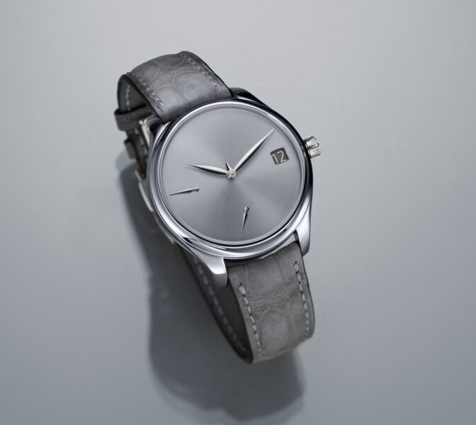 H.MOSER & Cie ENDEAVOUR PERPETUAL CALENDAR CONCEPT TANTALUM 1800-2004